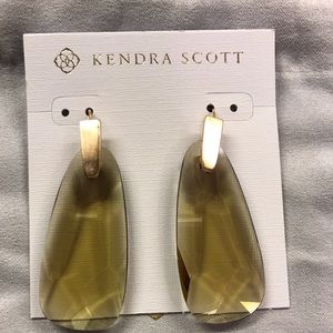 Kendra Scott rose gold/smoky earrings